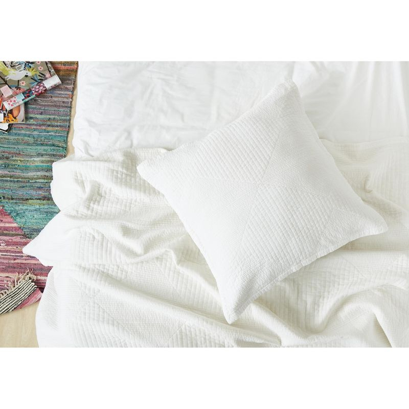 carol & frank Graham White Queen Quilt