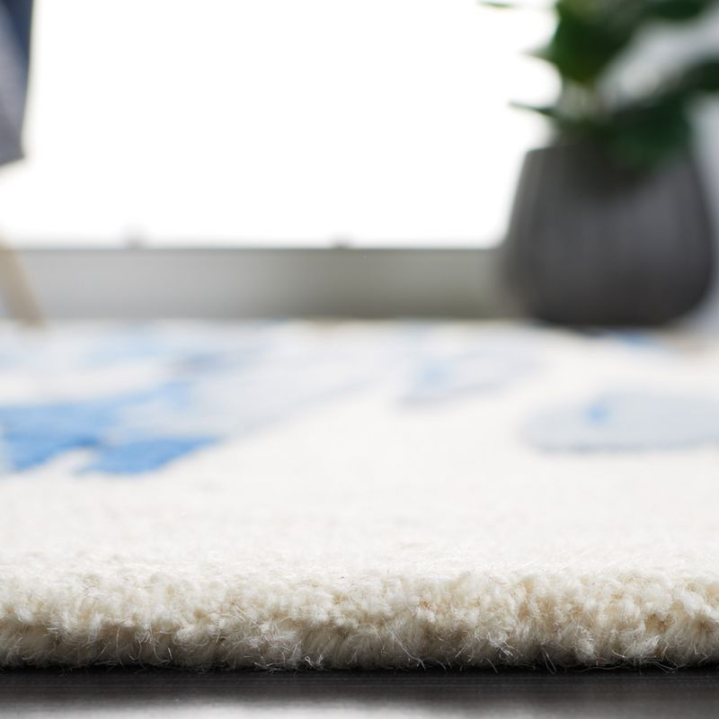 Rodeo Drive RD858 Hand Tufted Area Rug - Ivory/Blue - 4'x6' - Safavieh.
