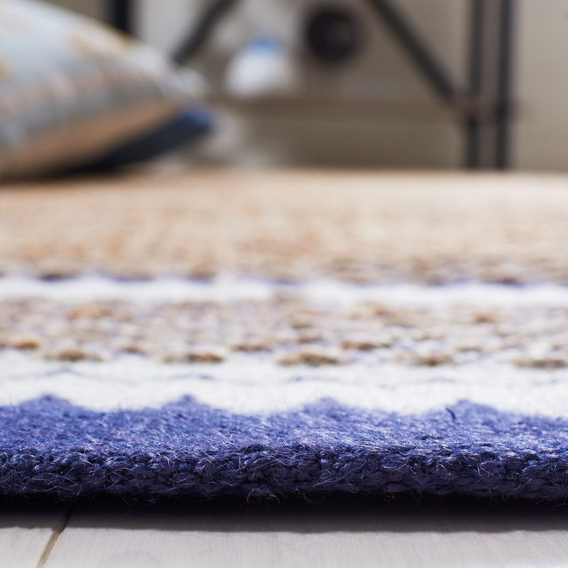 Natural Fiber NF874 Hand Woven Indoor Accent Rug - Natural/Navy - 3'x5' - Safavieh