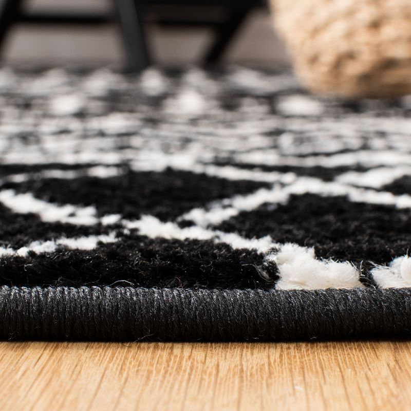 Tulum TUL270 Power Loomed Runner Rug - Black/Ivory - 2'x11' - Safavieh.