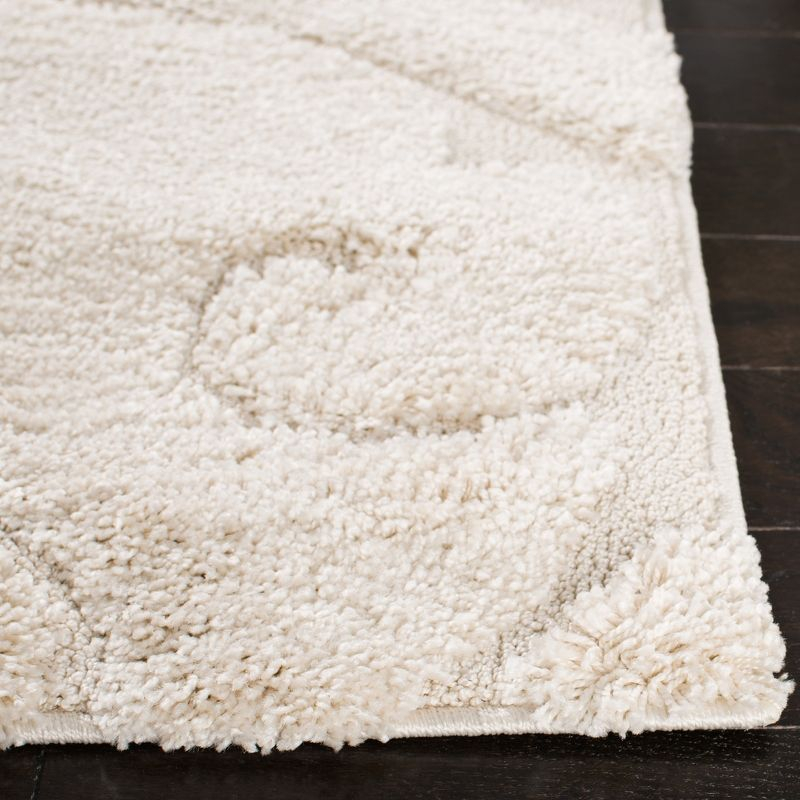 Florida Shag SG455 Power Loomed Indoor Area Rug - Creme/Creme - 5'x5' - Safavieh.