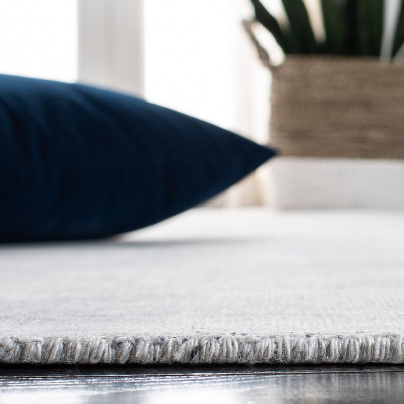 Mirage MIR176 Hand Loomed Indoor Area Rug - Ivory/Silver - 6'x6' - Safavieh