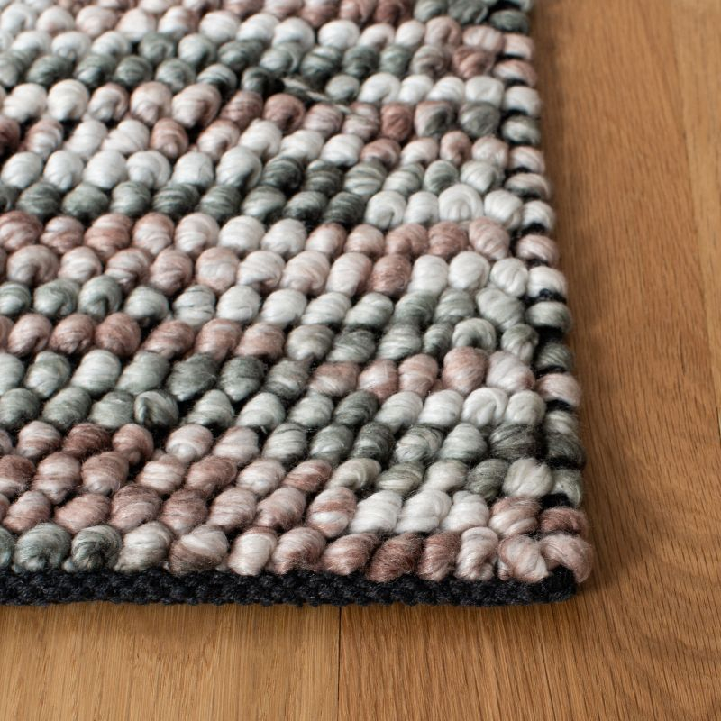 Antiquity AT551 Handmade Tufted Area Rug - Brown/Ivory - 4' X 6' - Safavieh
