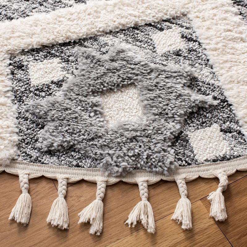 Moroccan Tassel Shag MTS664 Power Loomed Indoor Area Rug - Grey/Ivory - 8' Round - Safavieh