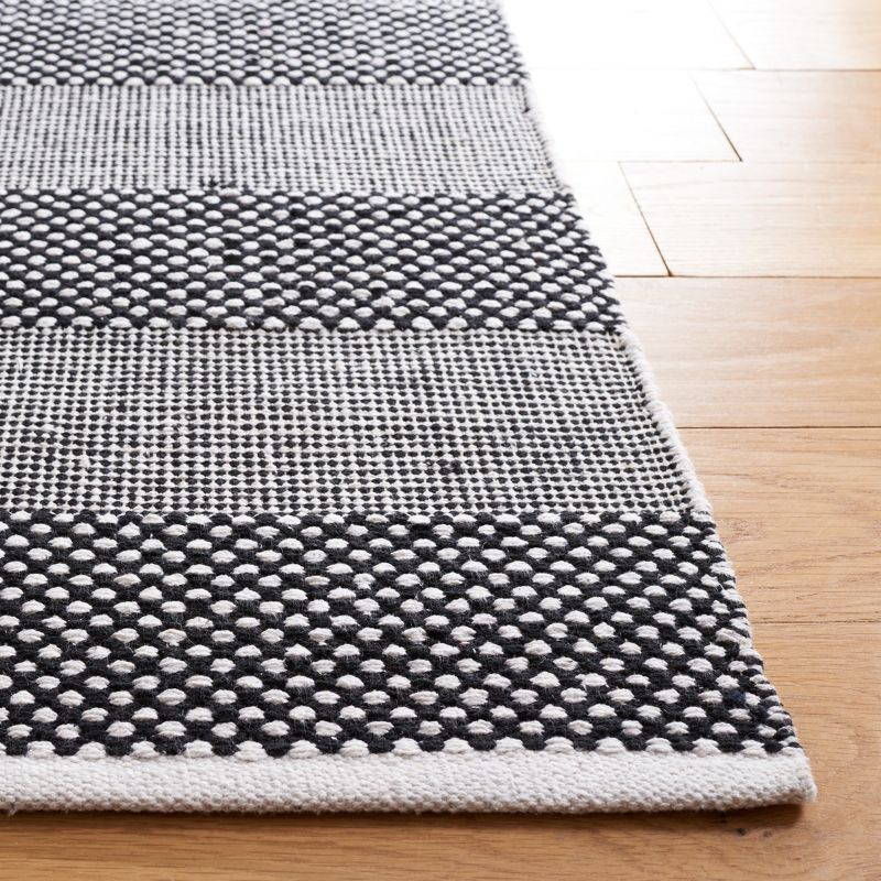 Striped Kilim STK802 Hand Woven Area Rug - Ivory/Black - 4'x6' - Safavieh.