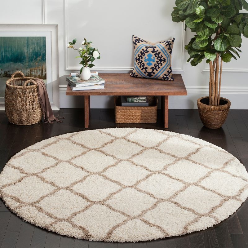 Hudson Shag SGH283 Power Loomed Area Rug - Ivory/Beige - 7' round - Safavieh.