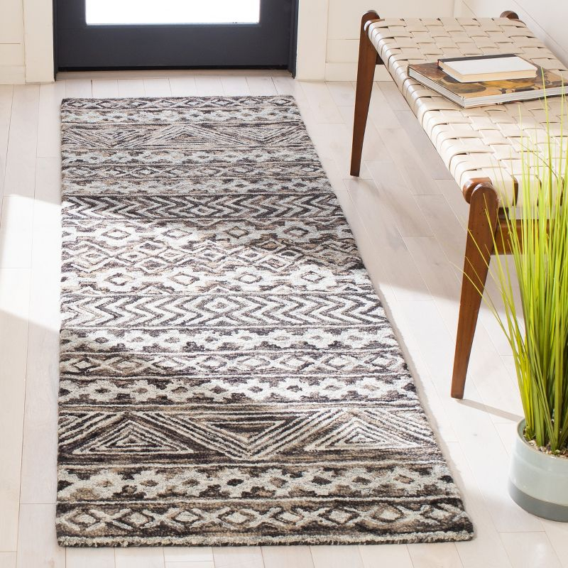 Abstract ABT252 Handmade Indoor Runner - Grey/Brown - 2'-3"x6' - Safavieh