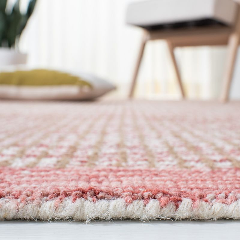 Metro MET151 Hand Tufted Indoor Area Rug - Ivory/Red - 5'x8' - Safavieh
