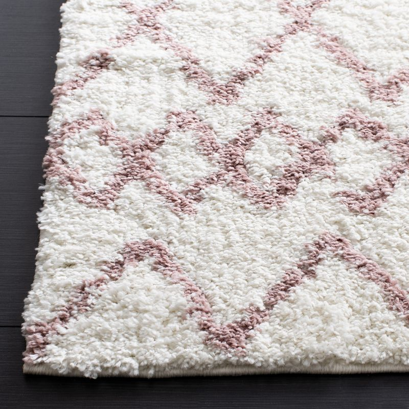 Berber Shag BER165 Power Loomed Indoor Area Rug - Ivory/Light Rose - 4'x6' - Safavieh