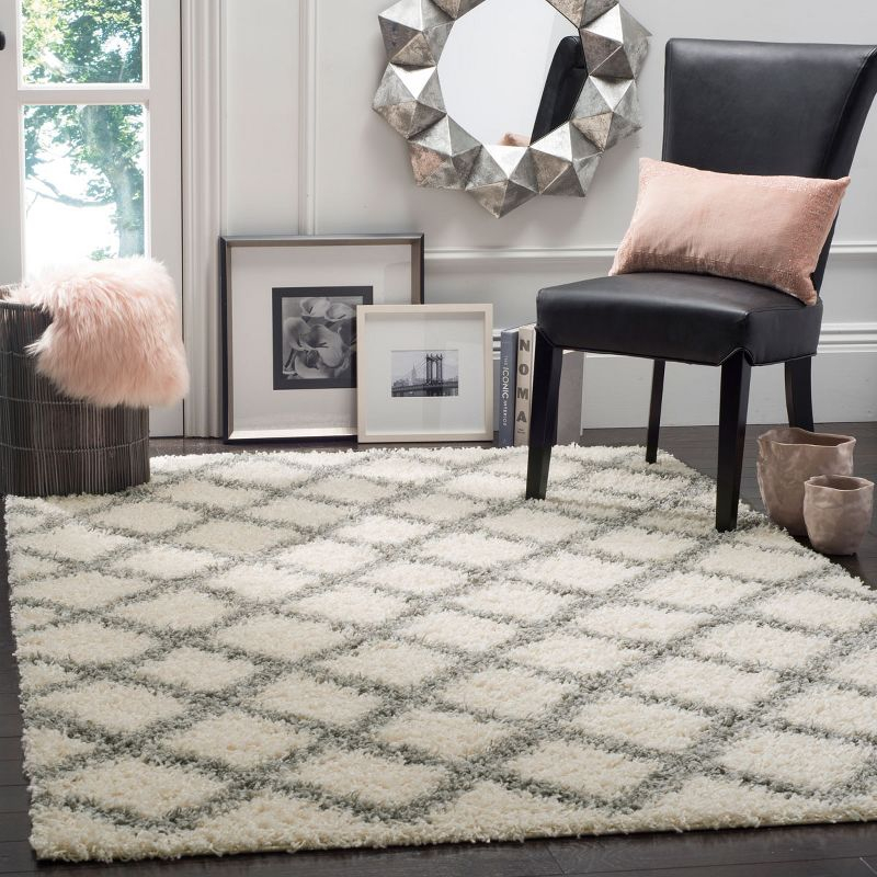Dallas Shag SGD258 Power Loomed Indoor Area Rug - Ivory/Grey - 8'x10' - Safavieh.