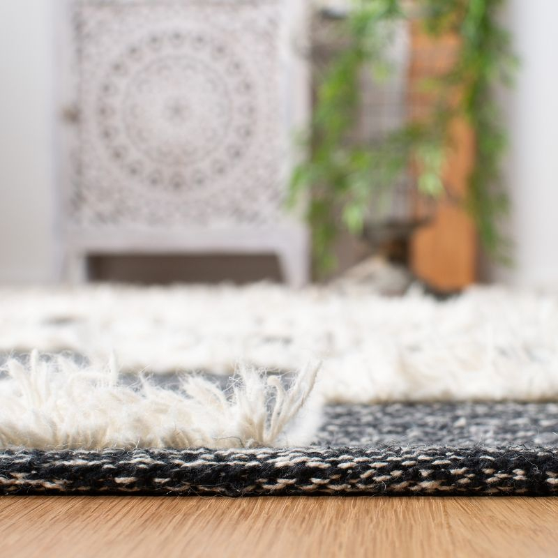 Striped Kilim STK508 Hand Woven Runner Rug - Black/Ivory - 2'3"x9' - Safavieh.