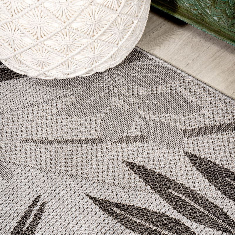 8' x 10' Havana Tropical Palm Leaf Indoor/Outdoor Area Rug, Gray/Black - JONATHAN Y
