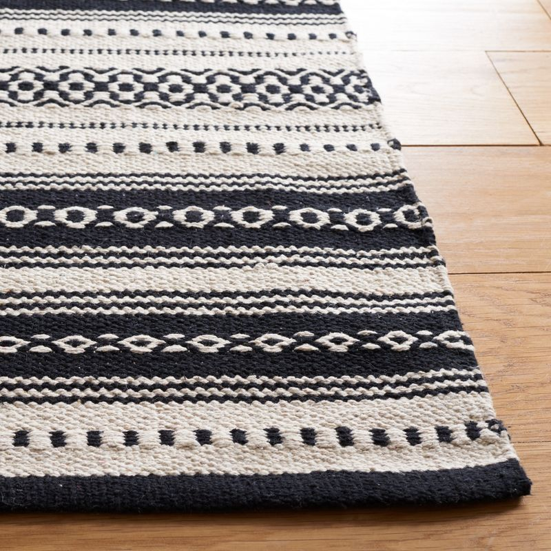 Montauk MTK726 Hand Woven, Flat Weave Indoor Area Rug - Black/Ivory - 6'x9' - Safavieh