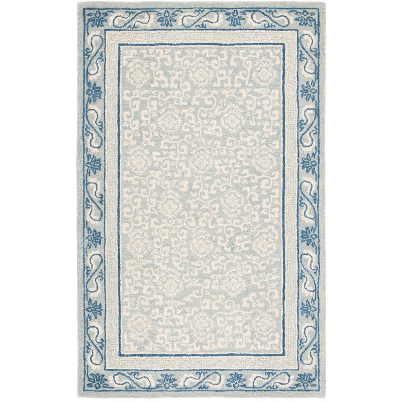 Antiquity AT860 Hand Tufted Indoor Area Rug - Light Blue/Ivory - 4'x6' - Safavieh