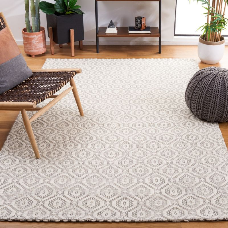 Marbella MRB325 Hand Woven Area Rug - Ivory/Beige - 8'x10' - Safavieh.