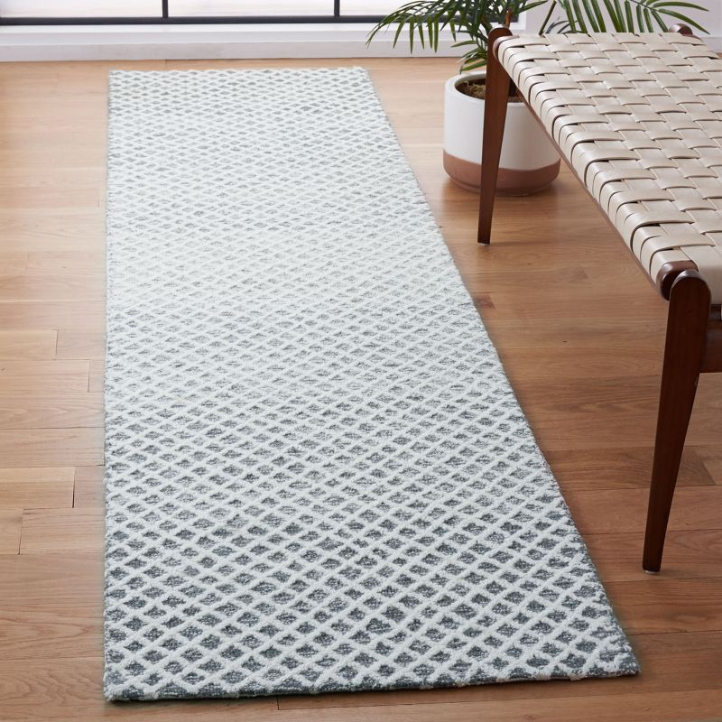 Micro-Loop MLP353 Hand Tufted Indoor Runner Rug - Grey/Ivory - 2'3"x9' - Safavieh