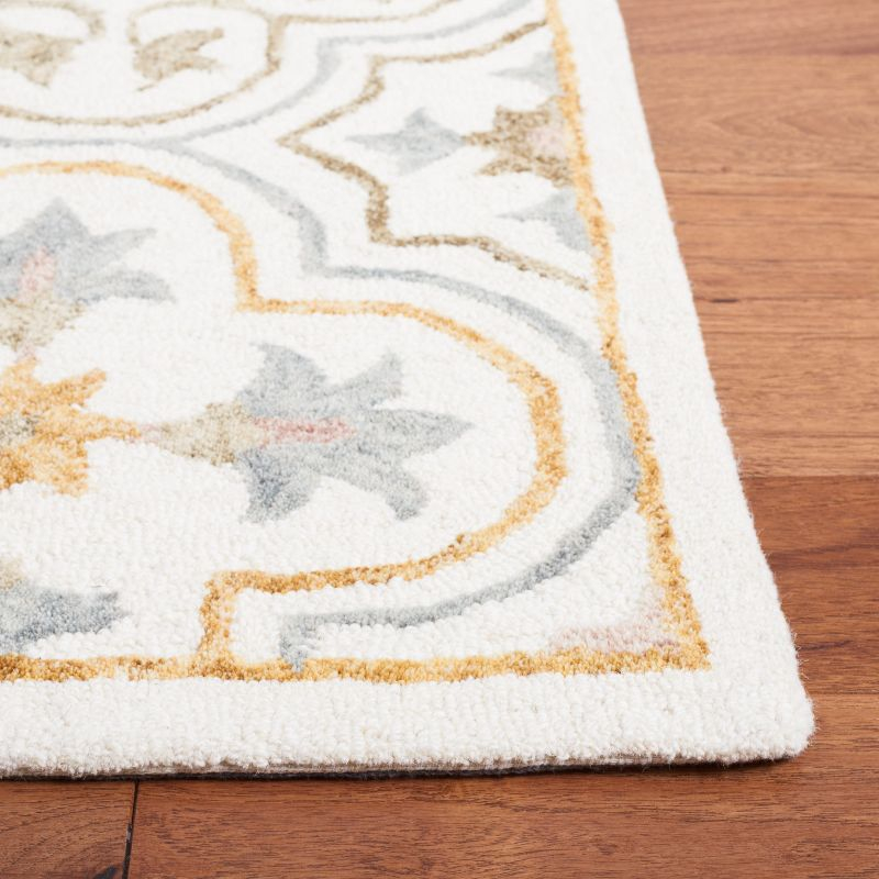 Micro-Loop MLP381 Hand Tufted Indoor Area Rug - Ivory/Grey - 5'x5' - Safavieh