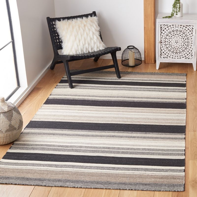 Dhurries DHU628 Hand Woven Area Rug - Natural/Black - 3'x5' - Safavieh.