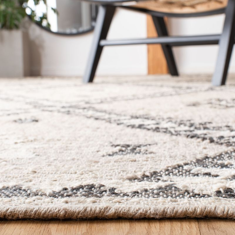 Kilim KLM761 Hand Woven Area Rug - Grey/Black - 3'x5' - Safavieh.
