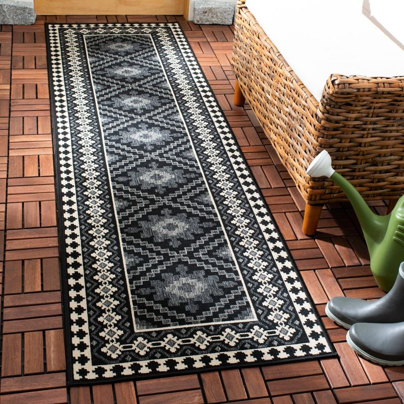 Veranda VER099 Power Loomed Indoor/Outdoor Runner Rug - Black/Creme - 2'3"x16' - Safavieh.