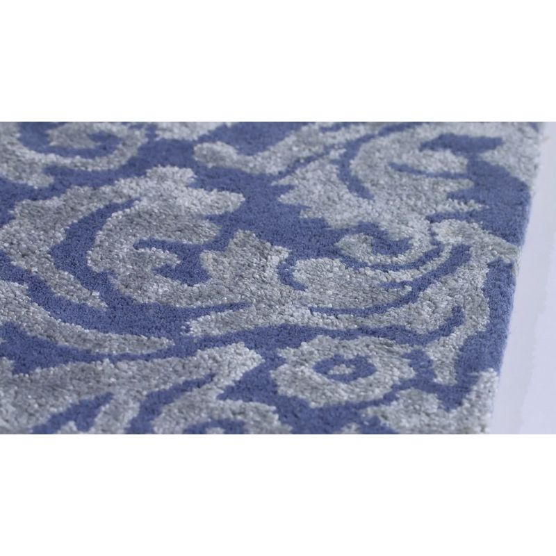 Bella BEL156 Hand Tufted Area Rug - Ivory/Silver - 5'x5' - Safavieh.