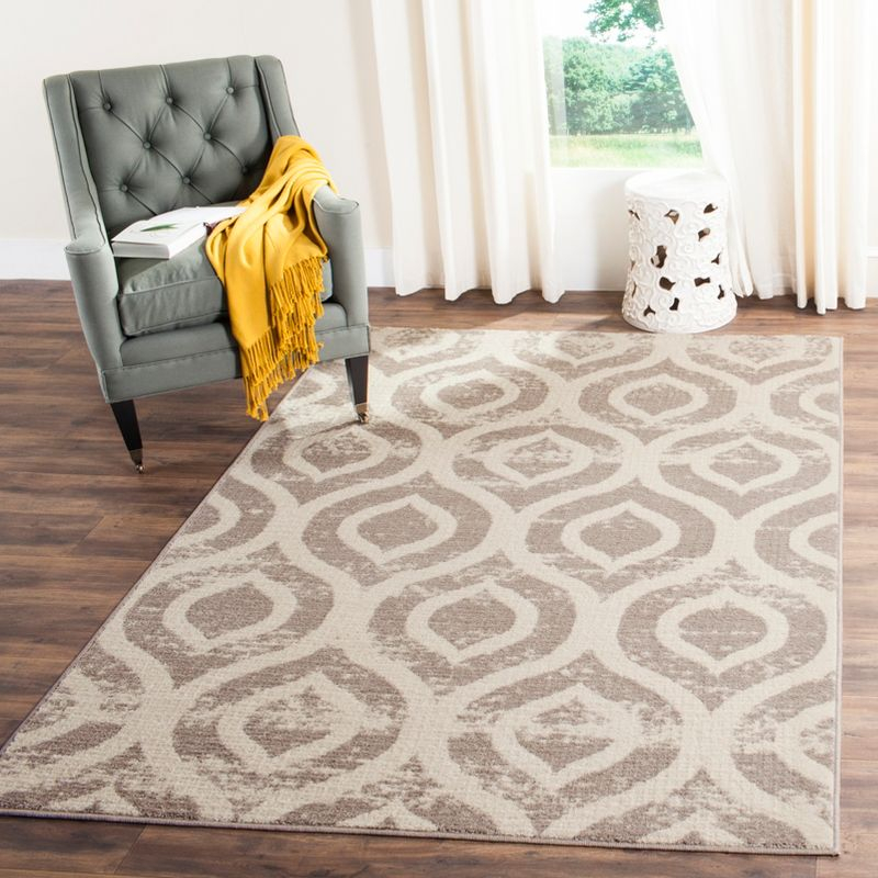 Amsterdam AMS107 Power Loomed Indoor Area Rug - Ivory/Mauve - 5'1"x7'6" - Safavieh
