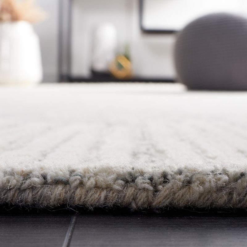 Abstract ABT478 Hand Tufted Area Rug - Gray/Ivory - 6'x6' - Safavieh.