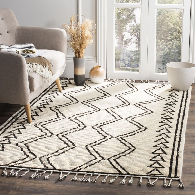 Kenya KNY513 Hand Knotted Area Rug - Ivory/Black - 8'x10' - Safavieh