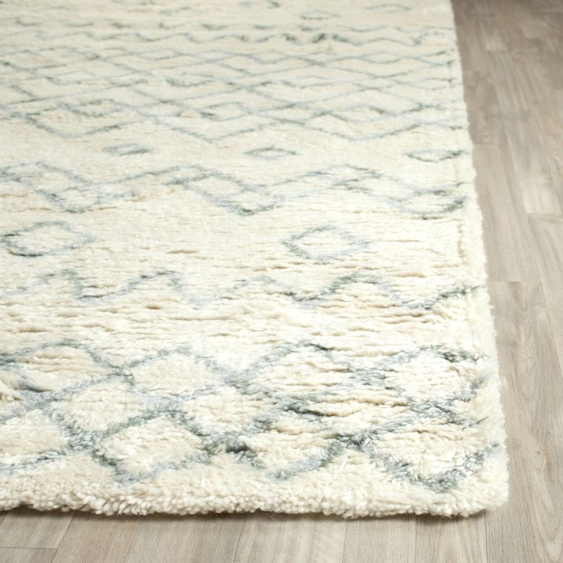 Casablanca CSB806 Hand Tufted Indoor Area Rug - Ivory/Blue - 8'x10' - Safavieh