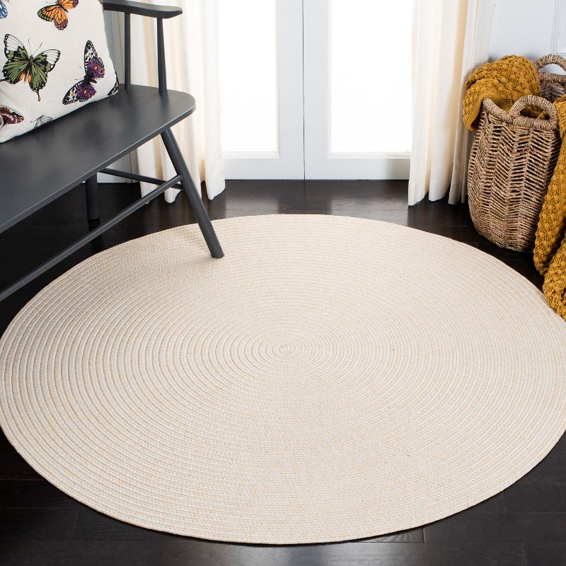 Braided BRD315 Hand Woven Area Rug - Ivory/Beige - 6' Round - Safavieh.