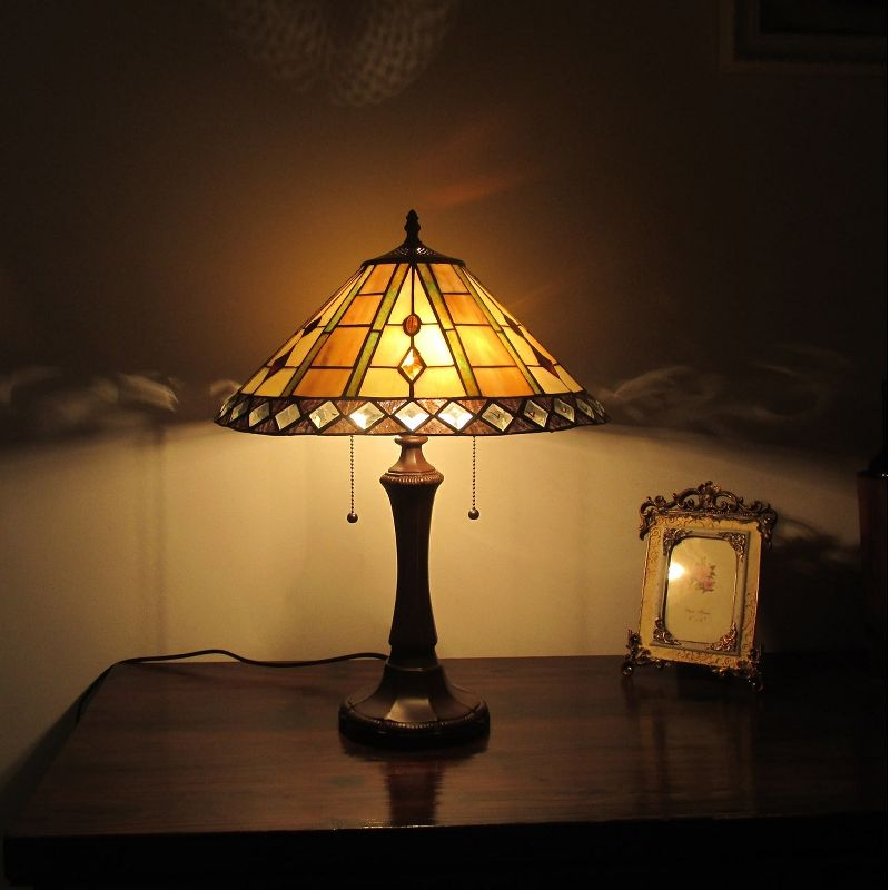 Chloe Lighting Godwine Tiffany-style 2 Light Geometric Table Lamp 16" Shade