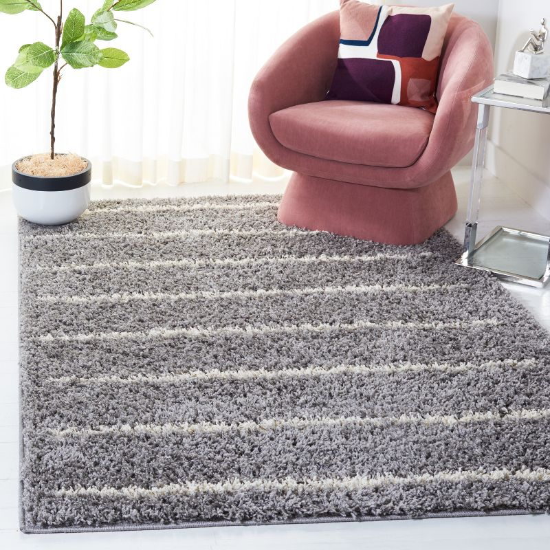 Venus Shag VNS604 Power Loomed Accent Rug - Grey/Ivory - 2'7"x5' - Safavieh.