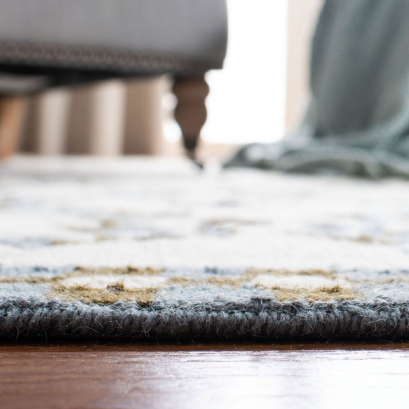 Chelsea HK55 Hand Hooked Accent Rug - Ivory/Light Blue - 2'6"x4' - Safavieh.