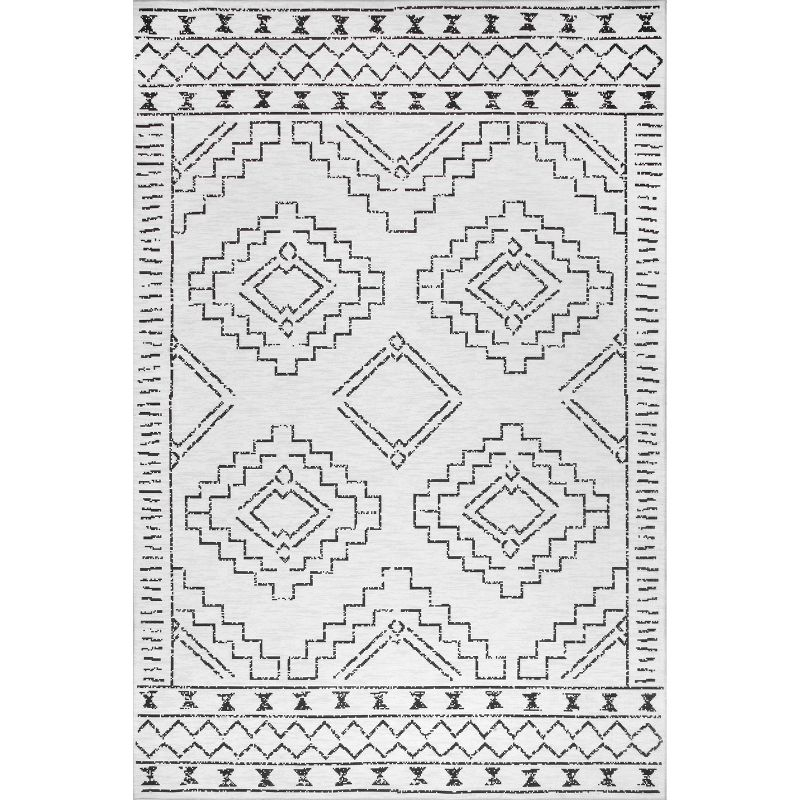 Nuloom Noa Pet Friendly Machine Washable Moroccan Area Rug, 5' x 8', White