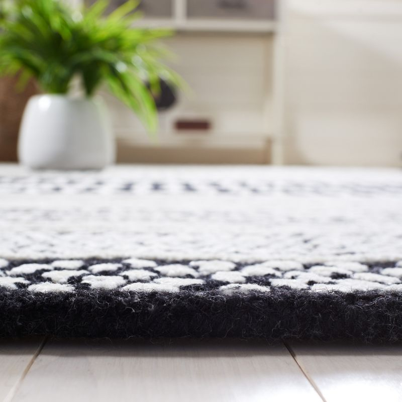 Glamour GLM538 Hand Tufted Indoor Area Rug - Black/Ivory - 6'x6' - Safavieh