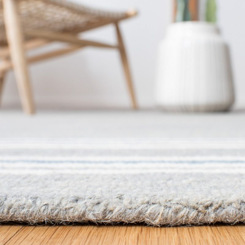 Metro MET603 Hand Tufted Indoor Area Rug - Grey/Blue - 6'x6' - Safavieh