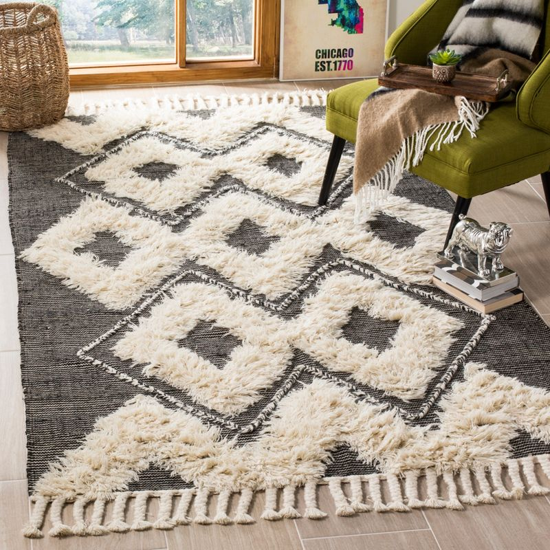 Kenya KNY903 Hand Knotted Area Rug - Black/Ivory - 3'x5' - Safavieh.