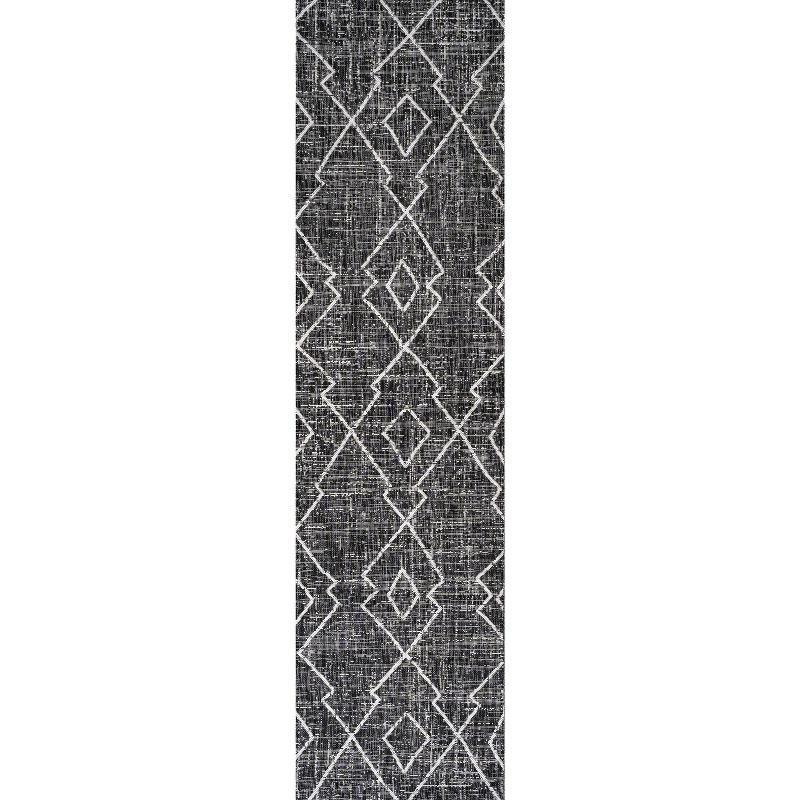 2'x10' Carwa  Diamond Trellis Indoor/Outdoor Runner Rug, Black/Ivory - JONATHAN Y