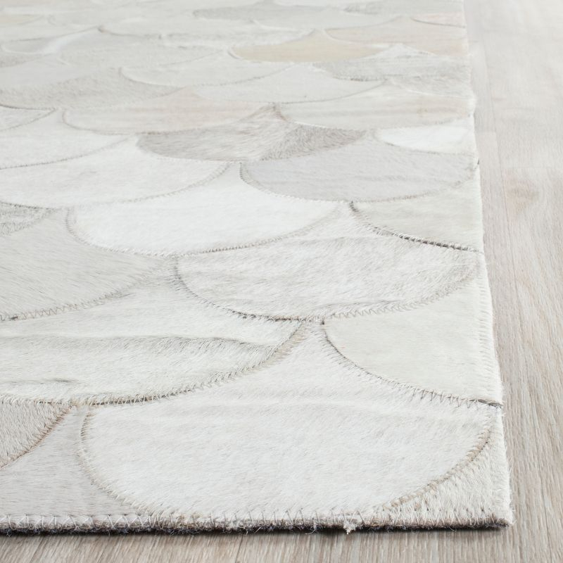 Studio Leather STL311 Hand Woven Area Rug - Ivory/Grey - 5'x8' - Safavieh.