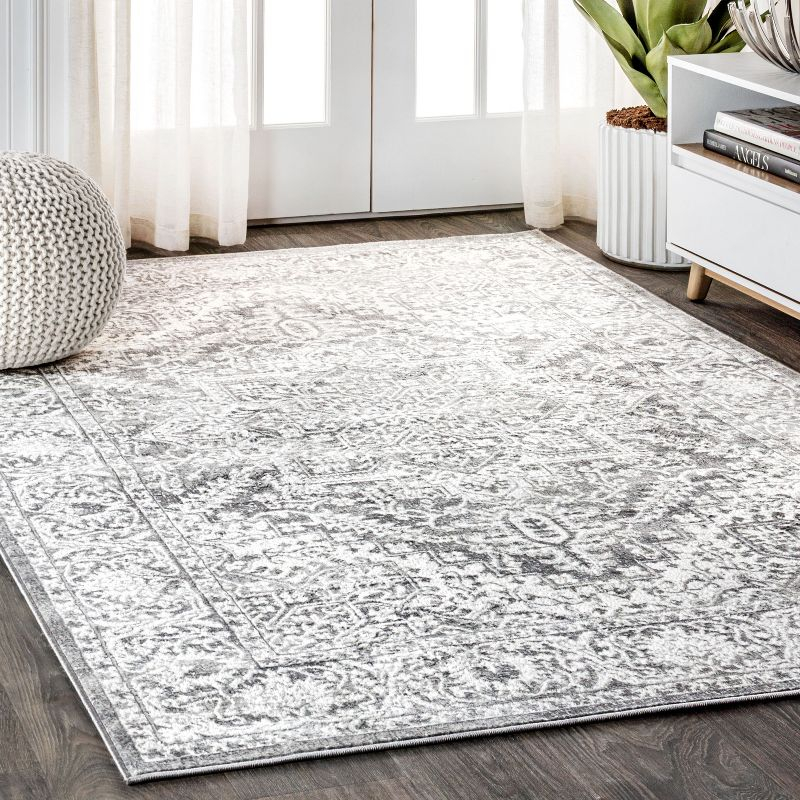 8'x10' Modern Persian Vintage Medallion Area Rug, Light Grey - JONATHAN Y