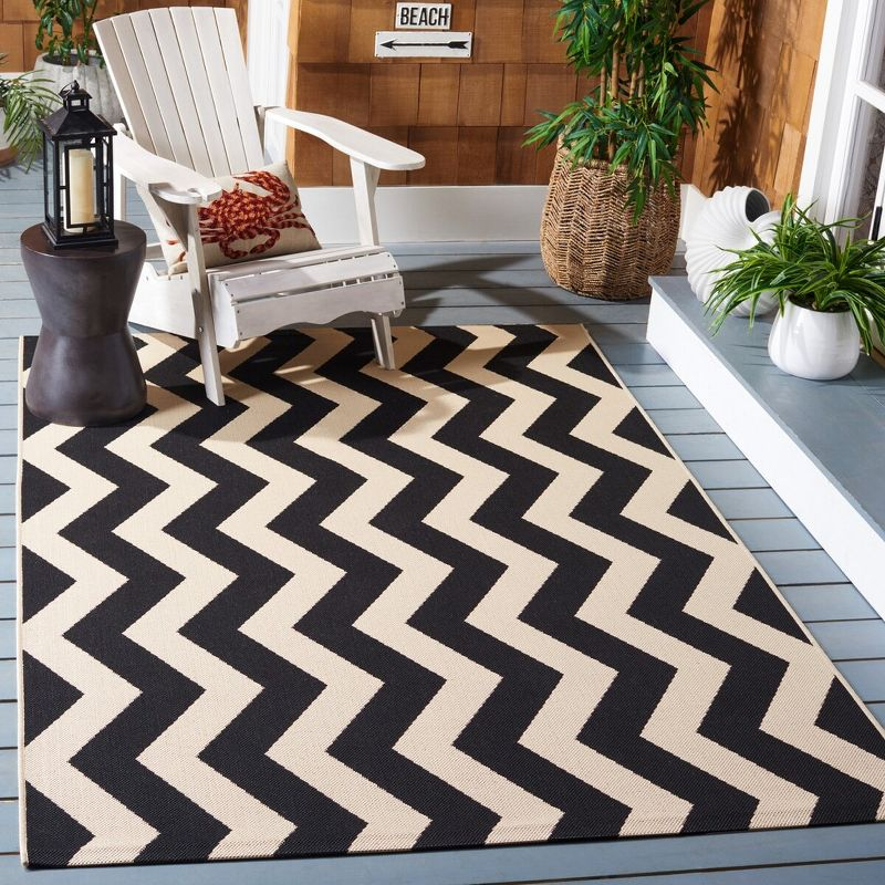 Courtyard CY6245 Power Loomed Indoor and Outdoor Area Rug - Black/Beige - 4'x5'7" - Safavieh