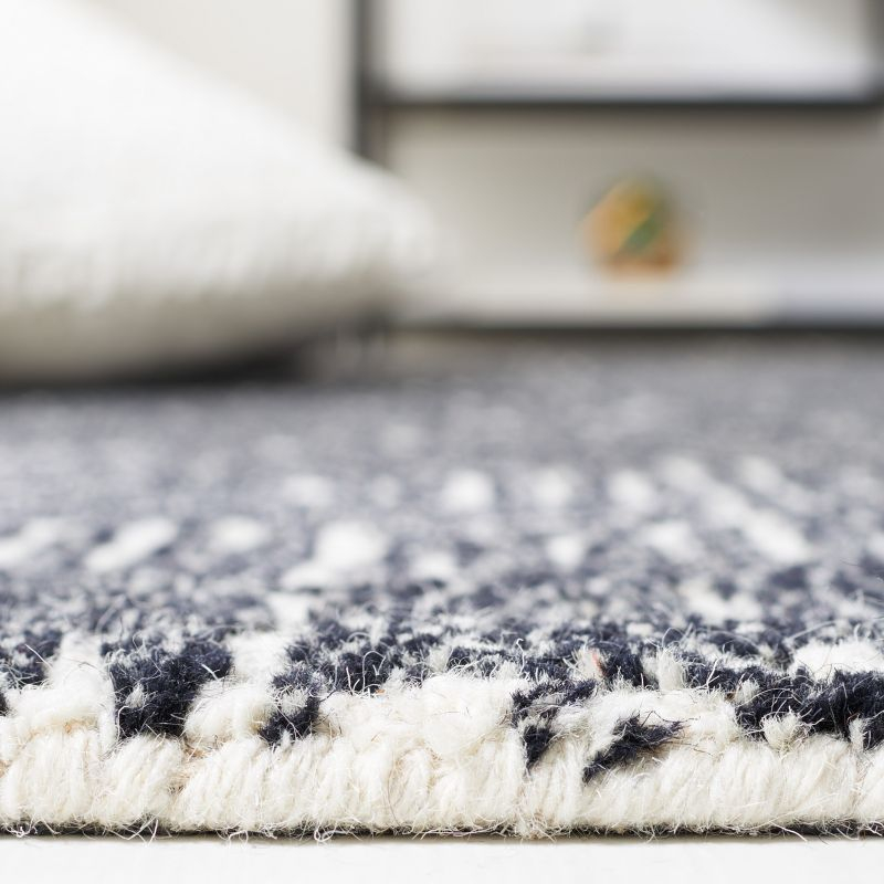 Micro-Loop MLP956 Hand Tufted Indoor Area Rug - Ivory/Black - 8'x10' - Safavieh