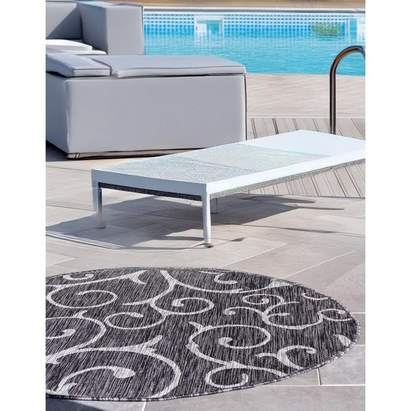Unique Loom 4' 0 x 4' 0 Round Indoor/Outdoor Botanical Charcoal Gray Area Rug