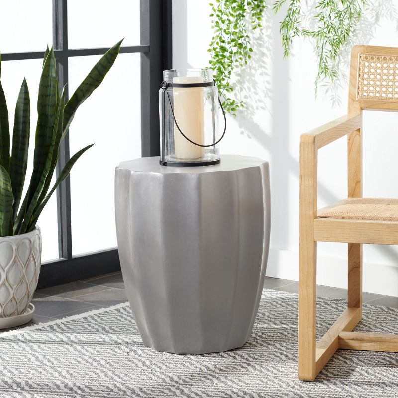 Jaslyn Accent Stool - Indoor/Outdoor - VNN1010 - Gray - Safavieh