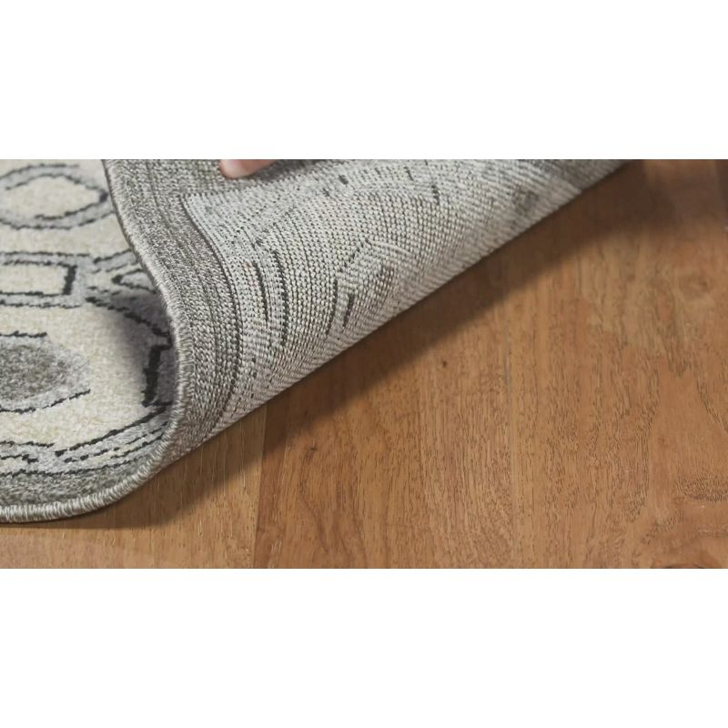 Amherst AMT431 Power Loomed Indoor Area Rug - Light Grey/Ivory - 4'x6' - Safavieh