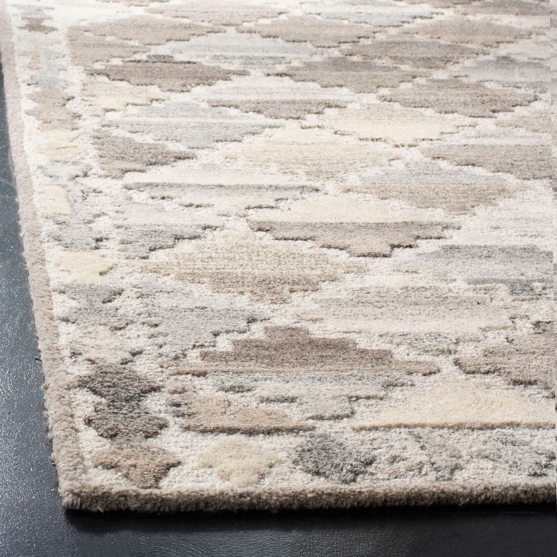 Wyndham WYD803 Hand Tufted Area Rug - Grey/Taupe - 5'x8' - Safavieh.