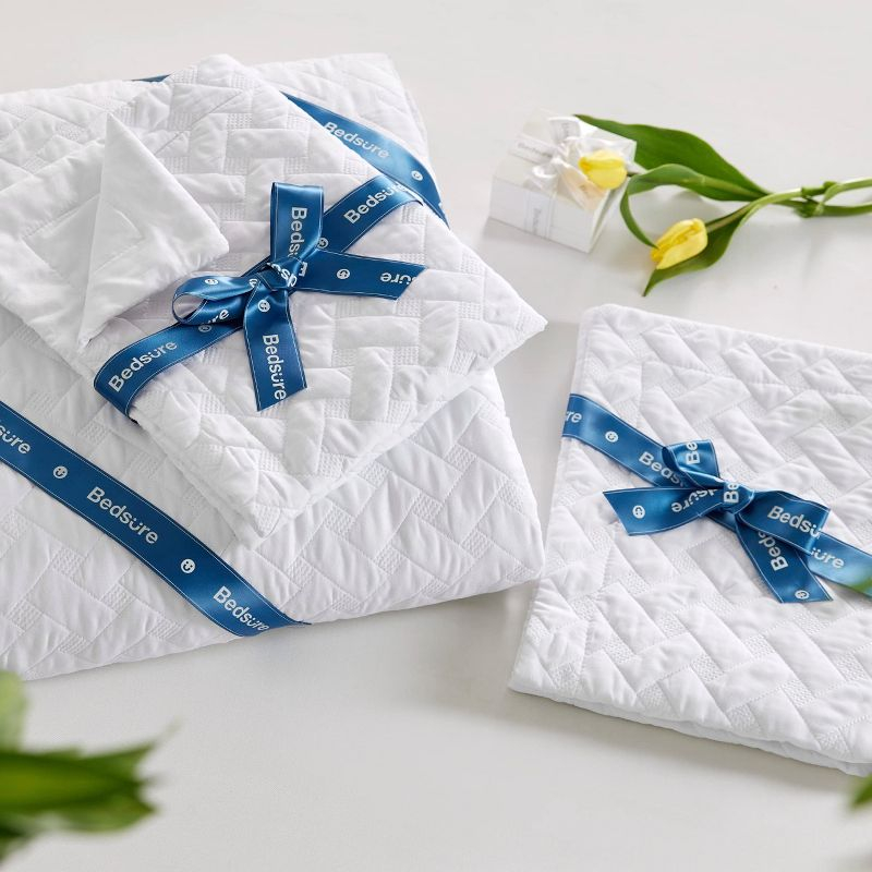 Lightweight Spring Quilt Set Oversized King Size White Bedding Set for All Seasons - Bedsure