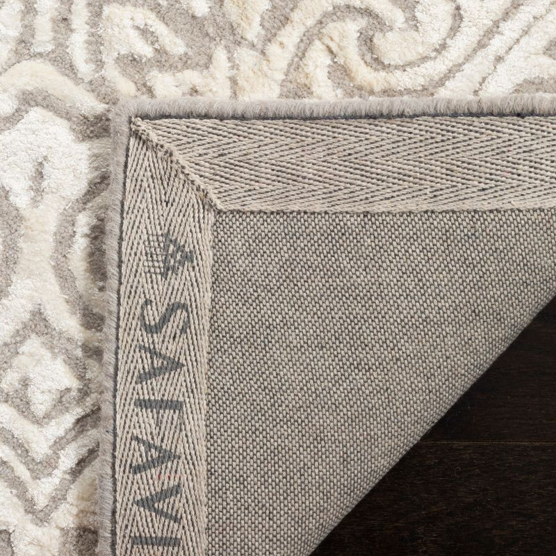 Glamour GLM568 Hand Tufted Indoor Area Rug - Silver/Ivory - 4'x6' - Safavieh
