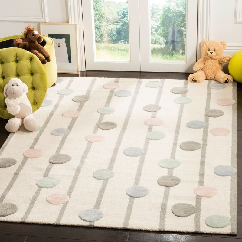 Safavieh Kids Confetti SFK909 Hand Tufted Indoor Accent Rug - Ivory/Multi - 4'x6' - Safavieh