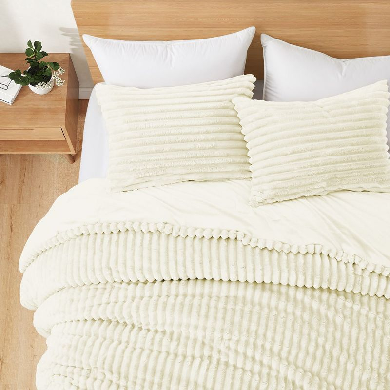 Peace Nest Flannel Fleece Plush Fuzzy Comforter Set Fluffy Bedding Set with 2 Pillowcases, Cream, Queen